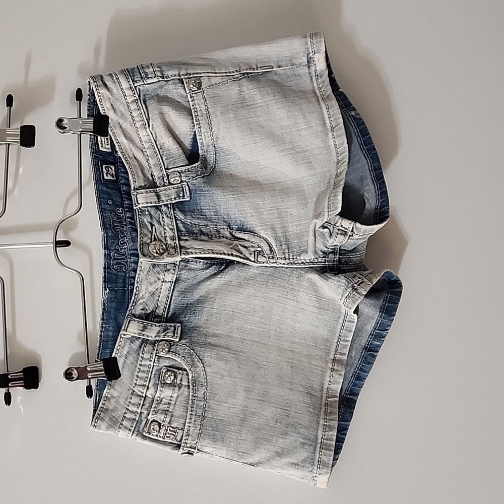 HAWTT Miss Me SHORTS size 29 signature style